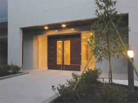 14/18 エントランス