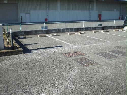 15/18 駐車場