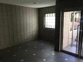 3/3 エントランス