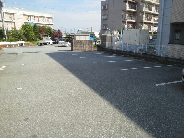 14/20 駐車場