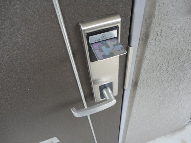 20/30 エントランス