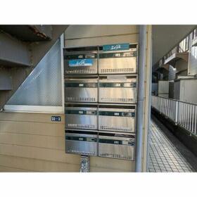 13/13 エントランス