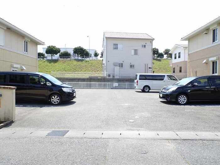 3/4 駐車場