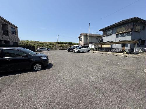 14/21 駐車場