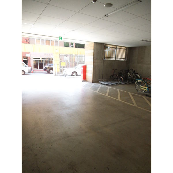 20/24 駐車場