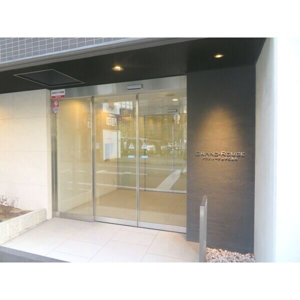 17/26 エントランス