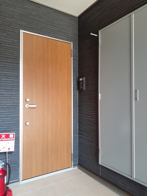 14/20 エントランス