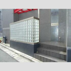 15/15 エントランス