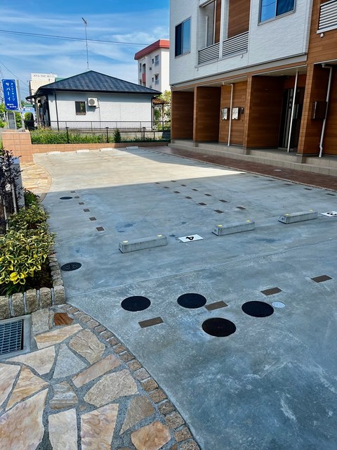 14/20 駐車場