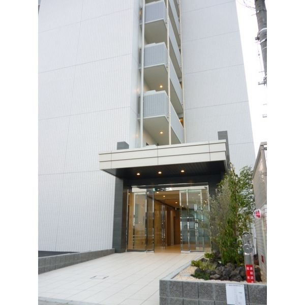 19/28 エントランス