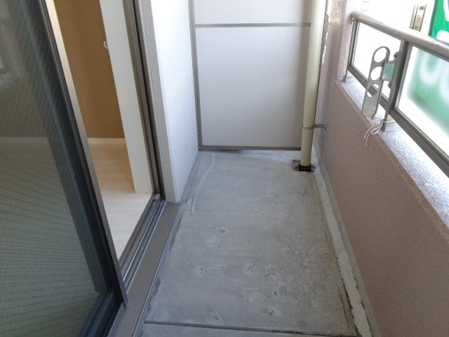 17/27 バルコニー