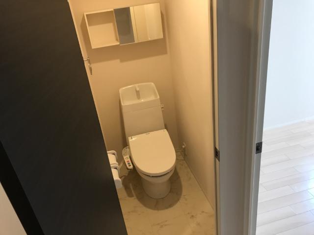 13/27 トイレ
