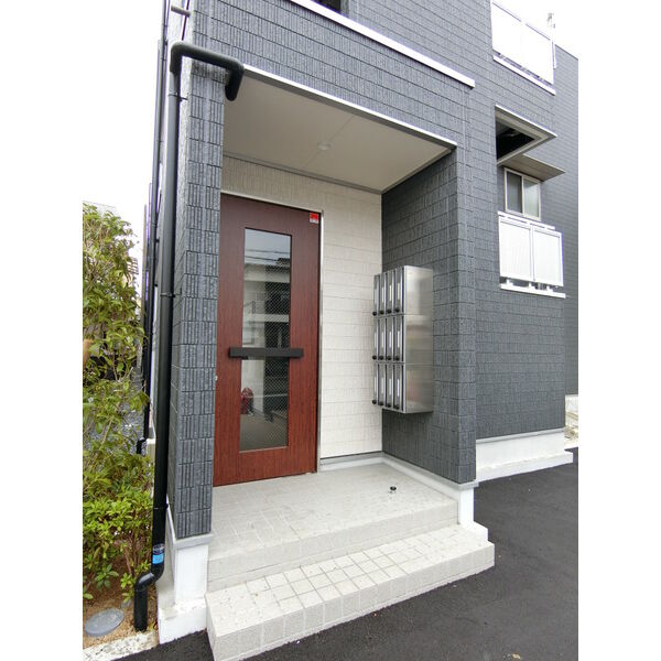 17/23 エントランス