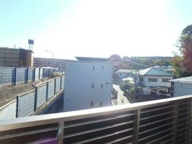 13/18 バルコニー