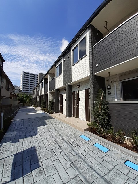 14/20 エントランス