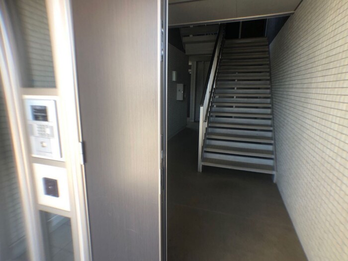 17/21 エントランス