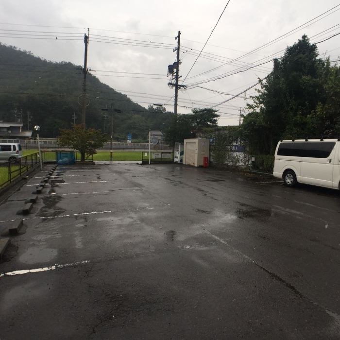 16/16 駐車場