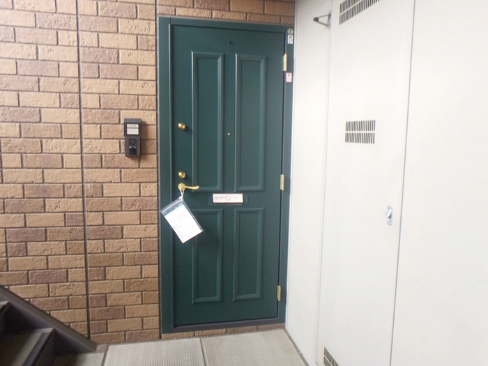 18/21 エントランス