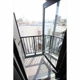 16/17 バルコニー