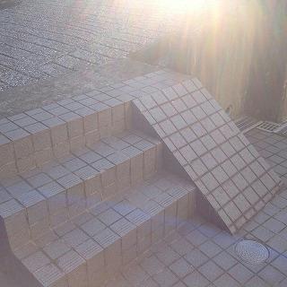 14/14 エントランス