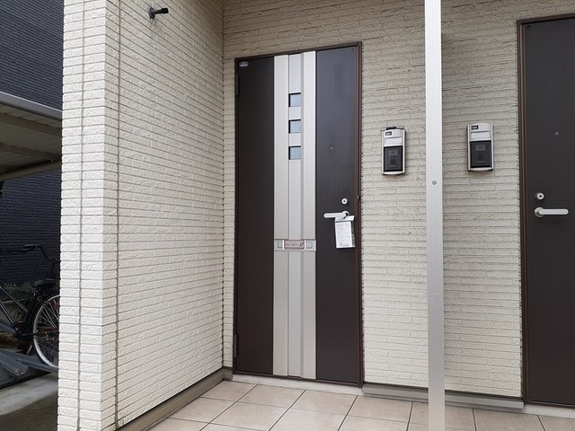14/20 エントランス