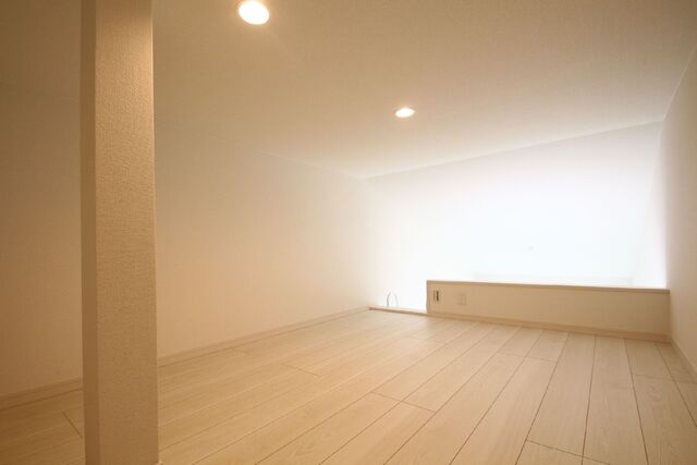 13/30 リビング/ダイニング