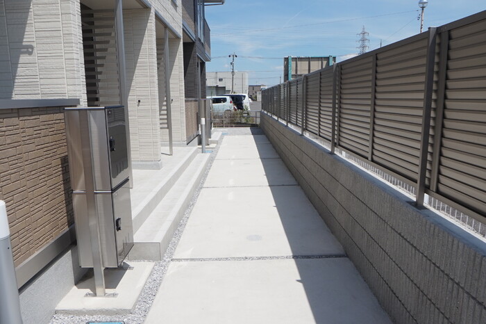 18/21 エントランス