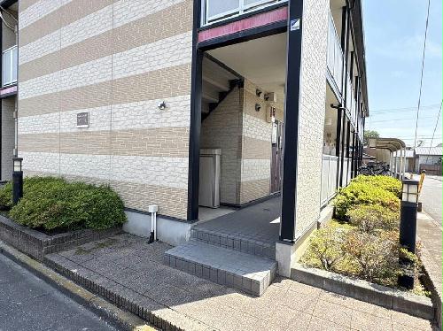 14/14 エントランス