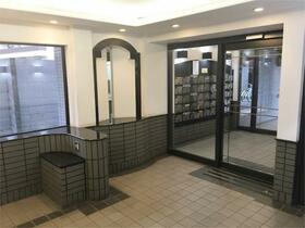 14/16 エントランス