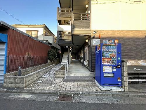 14/20 エントランス