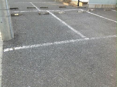 14/18 駐車場