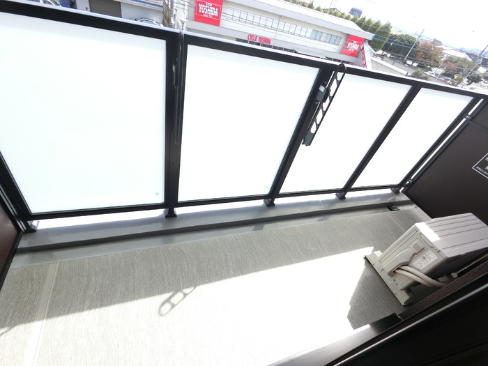 13/21 バルコニー