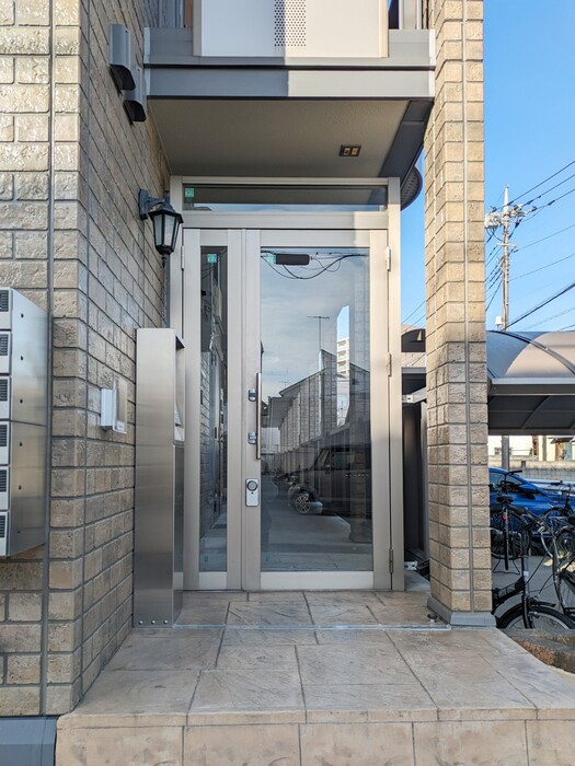 15/17 エントランス