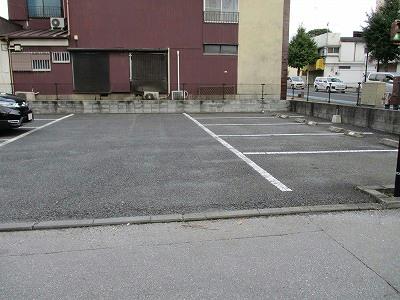 14/22 駐車場
