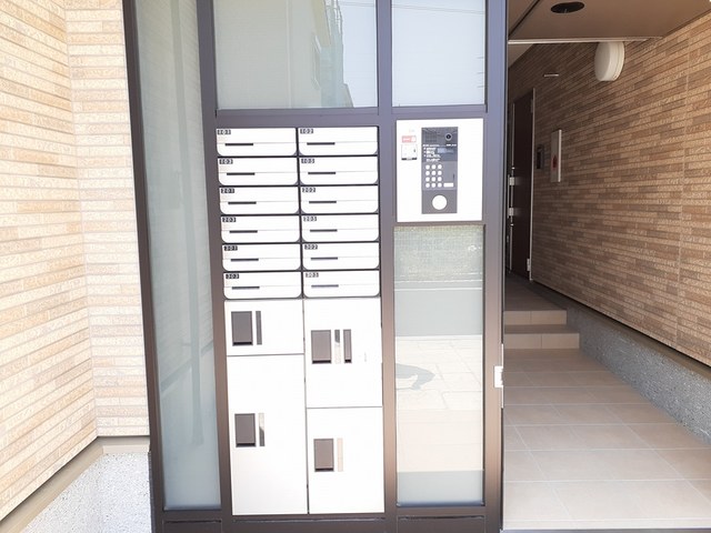 14/20 エントランス