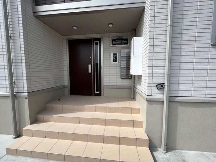 17/23 エントランス