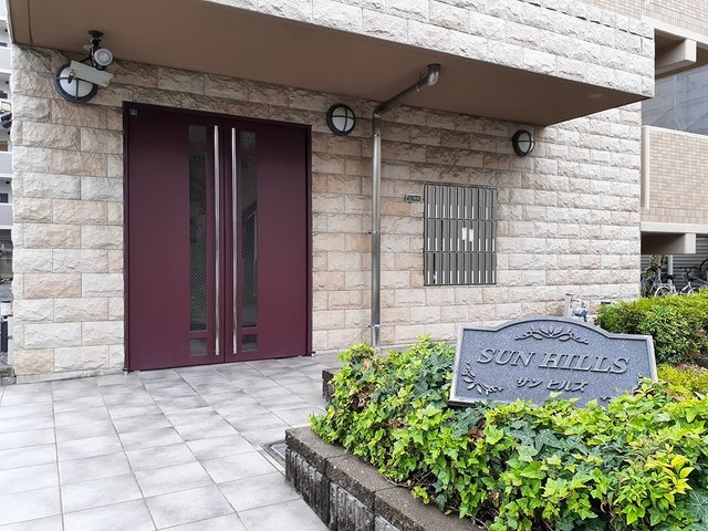 14/20 エントランス