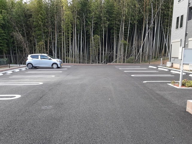 14/20 駐車場