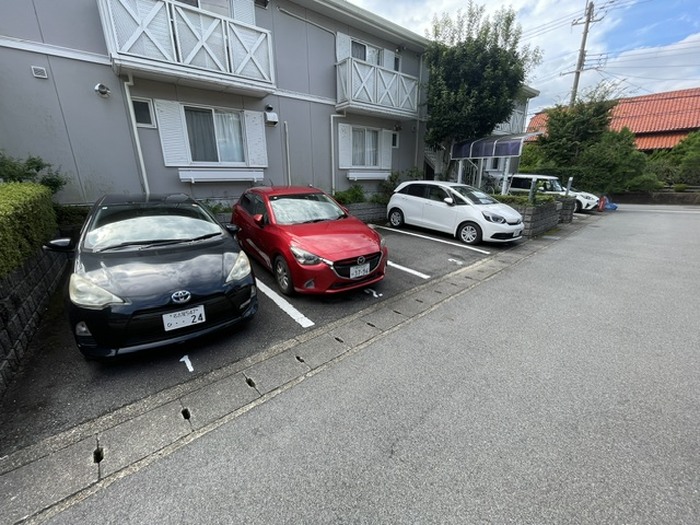 2/2 駐車場