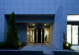 2/2 エントランス