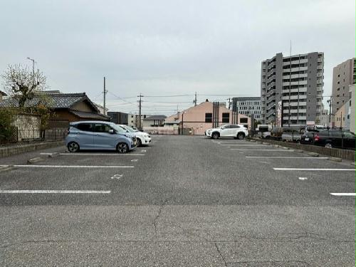 13/24 エントランス