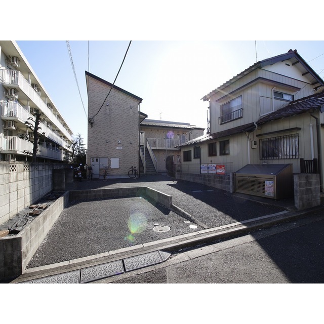 14/14 駐車場