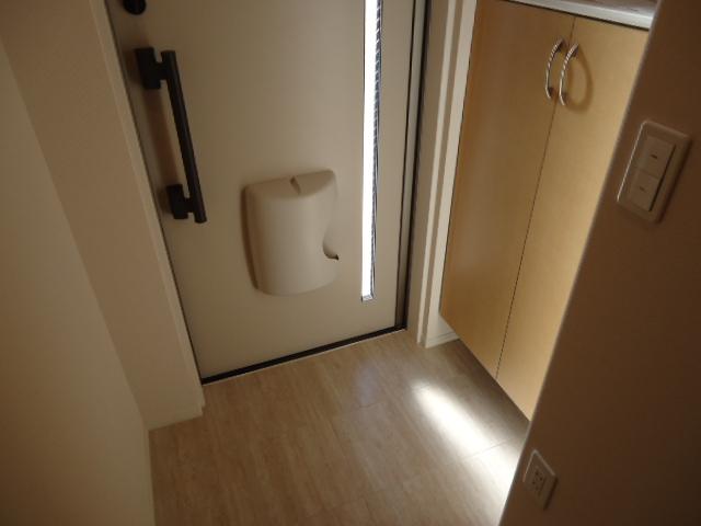 13/30 玄関