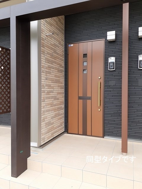 14/20 エントランス
