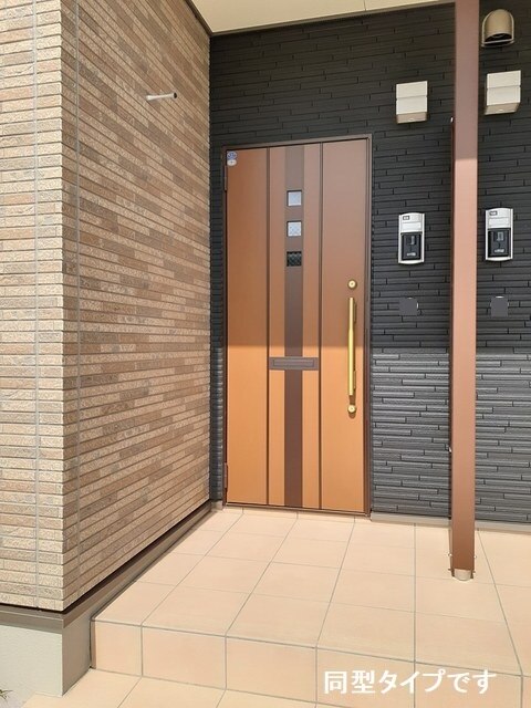 14/24 エントランス