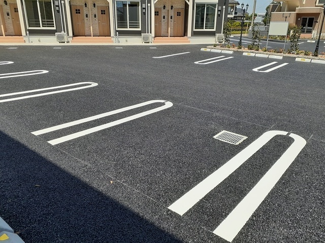 14/23 駐車場