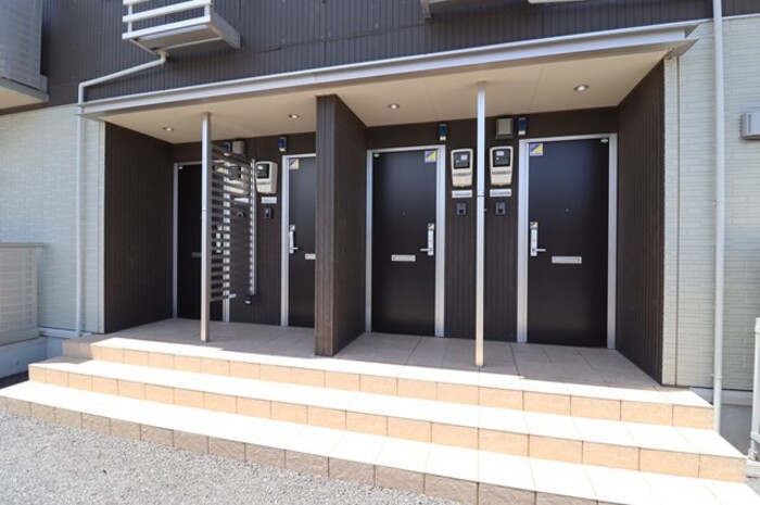 2/3 エントランス