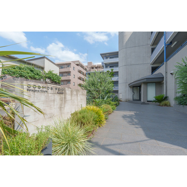 17/18 エントランス