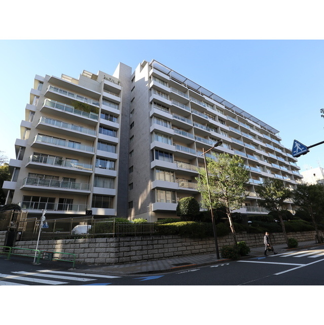 麹町三番町マンションの外観