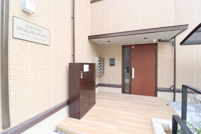 17/20 エントランス